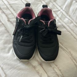 Little Girls Skechers Size 11.5