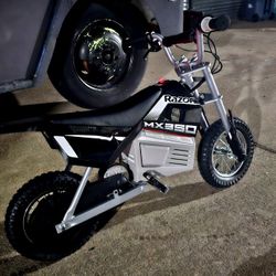 NEW Razor MX350 Dirt Rocket Electric Bike E-BIKE 14.5 MPH