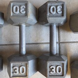 30# Dumbells   Cash Only