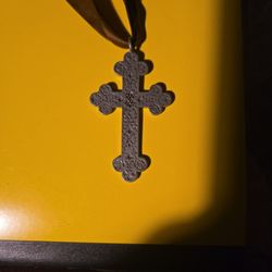 Metal Crucifix Petite