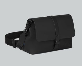 GL X Nikon Crossbody Camera Bag (New in Box)