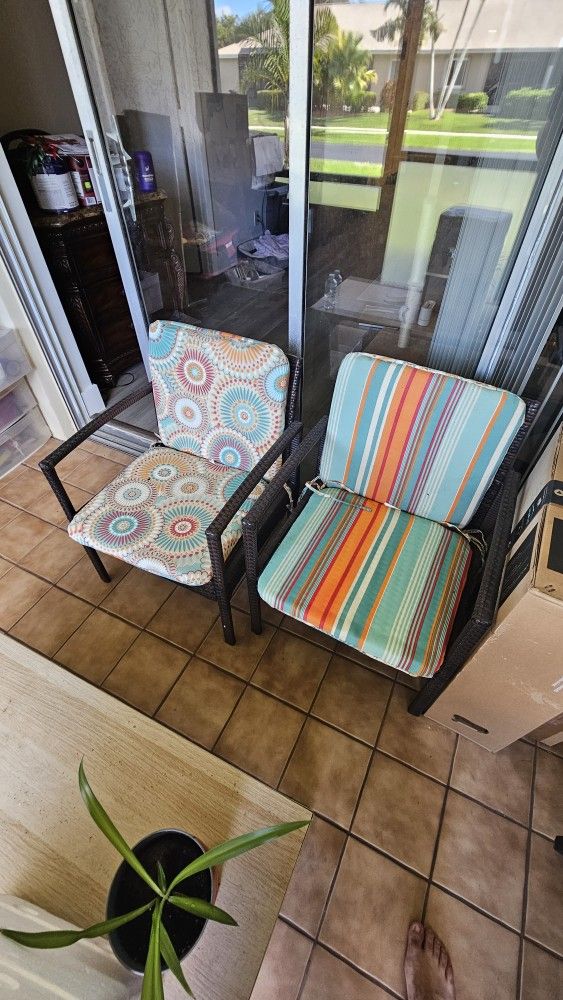 Patio Chairs Reversible Cushions