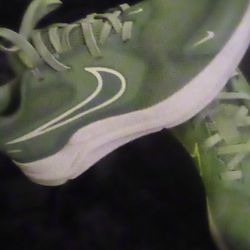 Y6 Brand New Nikes  Flash Sale 