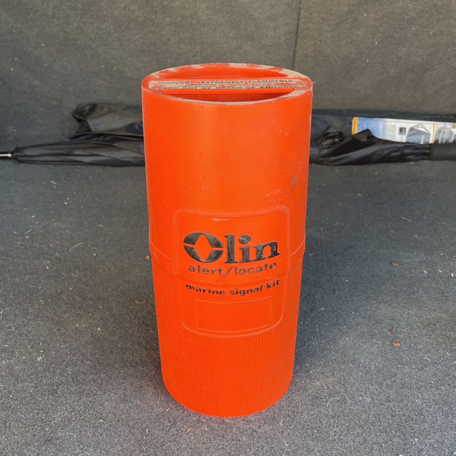 Olin Alert/Locate Marine Signal Kit, Boat Flares for Sale in Covington