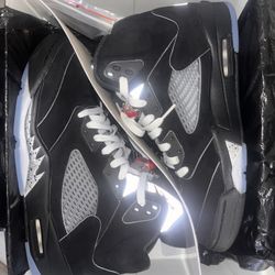 Jordan 5 Metallic Reimagined 