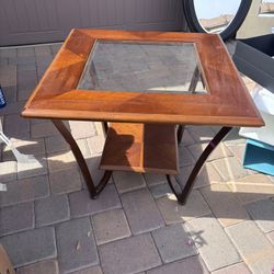 28” Square End Table 