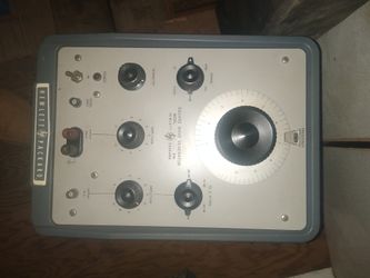 Hewlett-Packard square wave generator