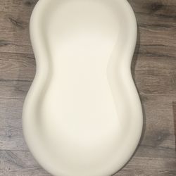 Keekaroo Peanut Changer 