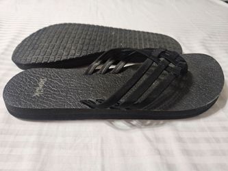 Sanuk size 7