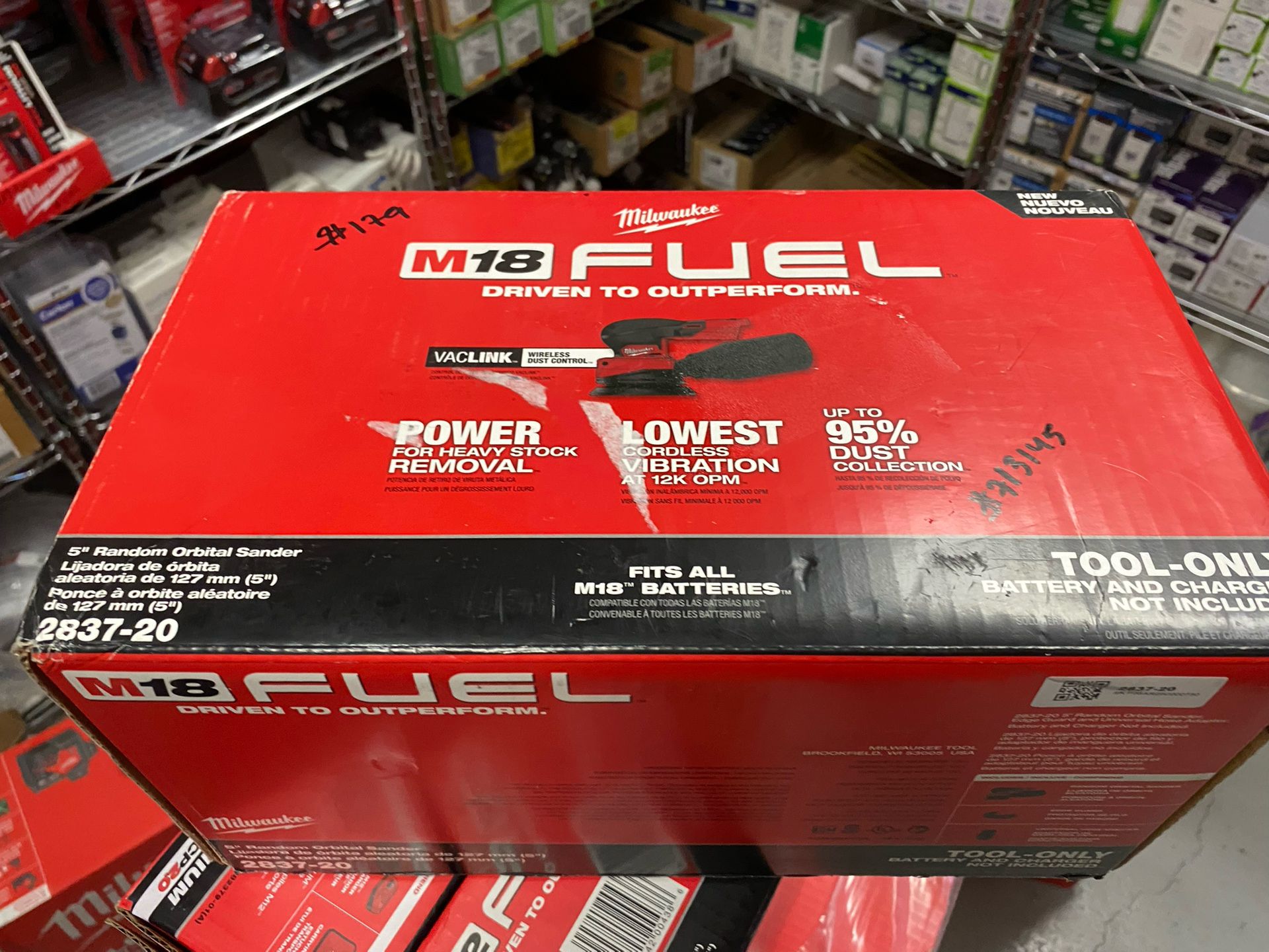 Milwaukee M18 18V Lithium-Ion Brushless Cordless FUEL 5 in. Random Orbit Sander (Tool-Only)