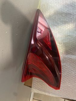 2017-2022 Toyota Prius primer left tail light