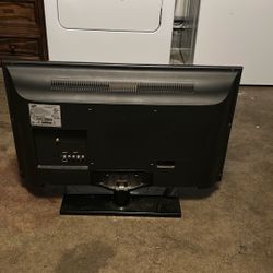 29x17 Samsung Tv, Comes With Cable 