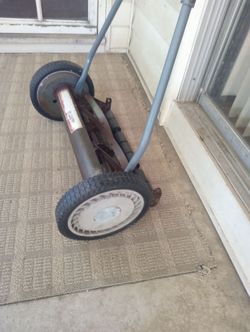 GREAT STATES Manuel lawnmower