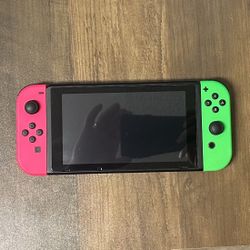 🎮 Nintendo Switch Bundle – $200 (Great Condition)