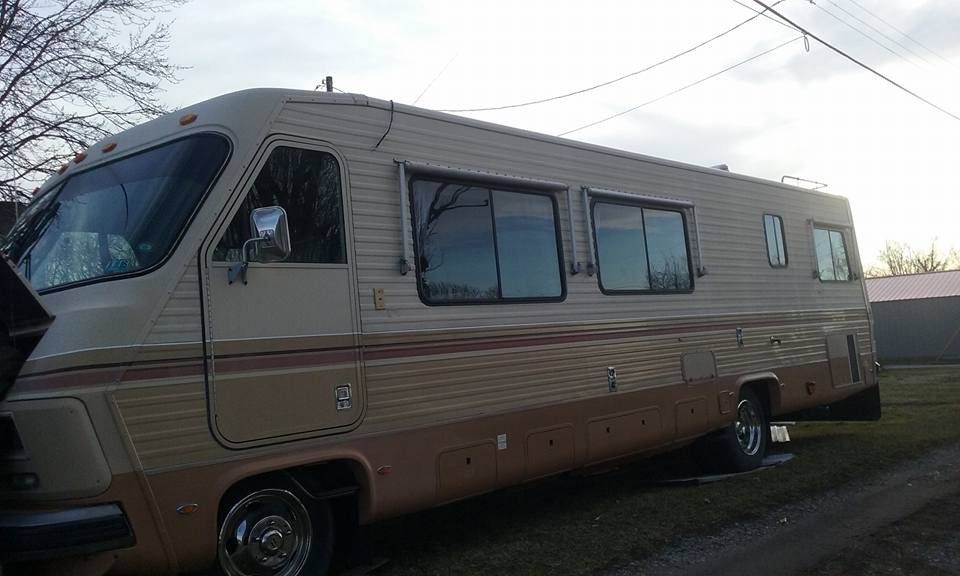 1985 Fleetwood 35ft RV. Sleeps 6 comfortably. Brand new tires all the way around. New awning. Traveled out west for 5 months including Mexico. Runs g