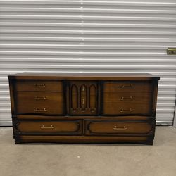 Bassett Dresser