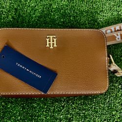 Tommy Hilfiger women's brown leather crossbody bag