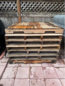 Free wood Pallets