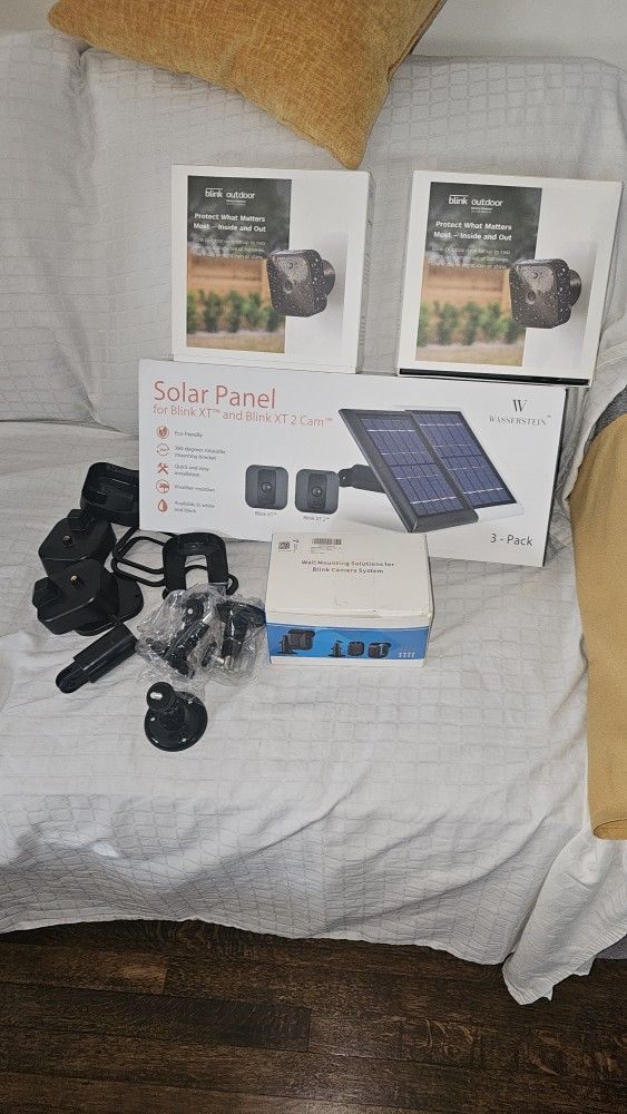 Blink 6 Camera System With Extra USB Storage And Solar Panels