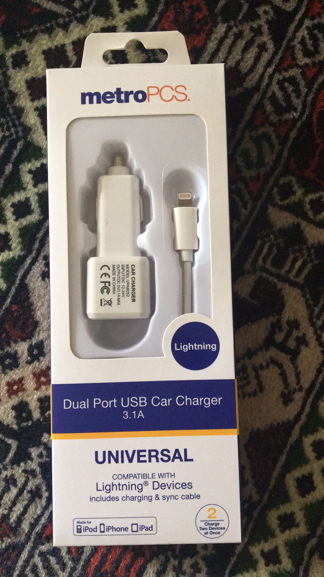 Dual port USB car charger and lightning