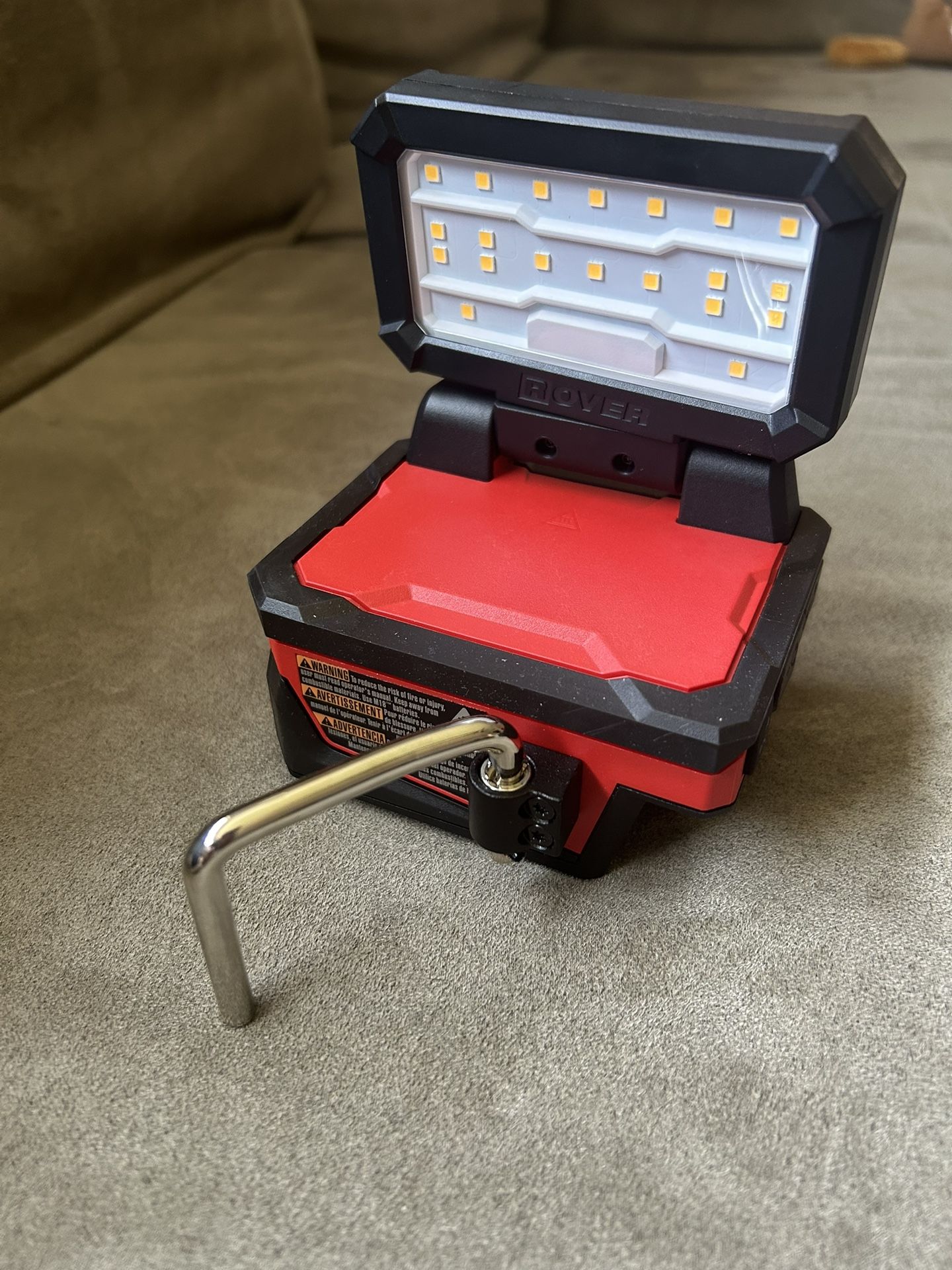 M18 18-Volt Lithium-lon Cordless 1000 Lumens ROVER Compact Folding Flood Light with USB Charging (Tool-Only)