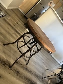 Adjustable Side Tables