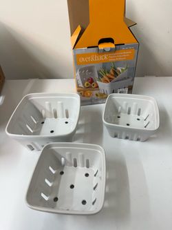 3 piece ceramic berry basket