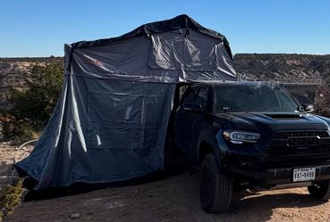 Roam Vagabond 1.0 Rooftop Tent