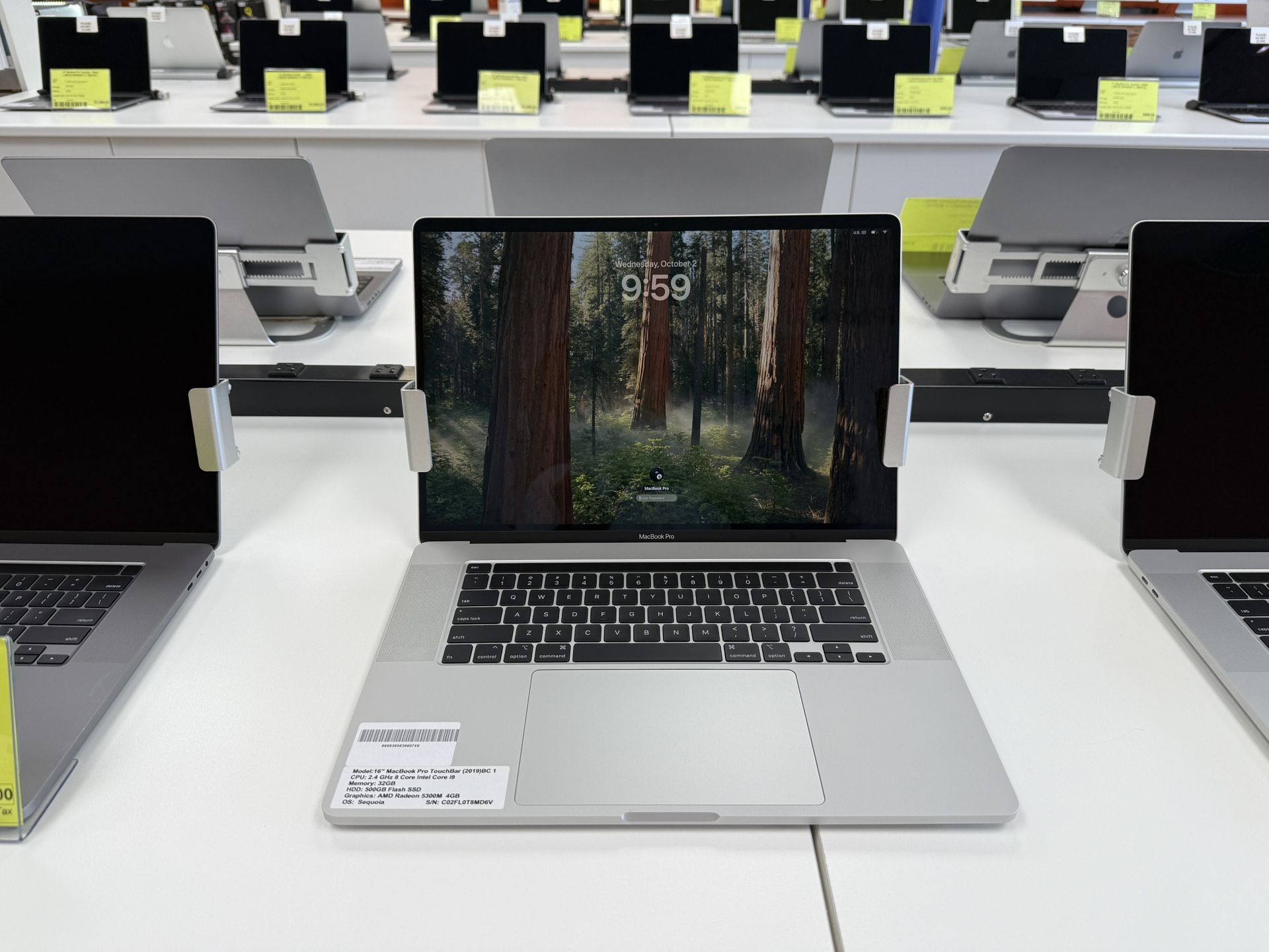 16” MacBook Pro Touchbar **2.4GHz 8 Core i9**32GB RAM