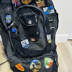 Deuter Futura Hiking Trekking Pack in used/good condition