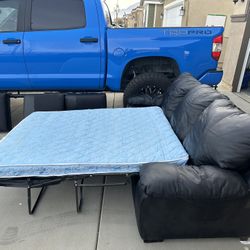 BLACK LEATHER FUTON SOFA