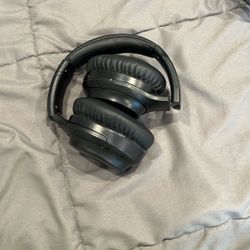 Noise Cancelling Bluetooth Headphones 