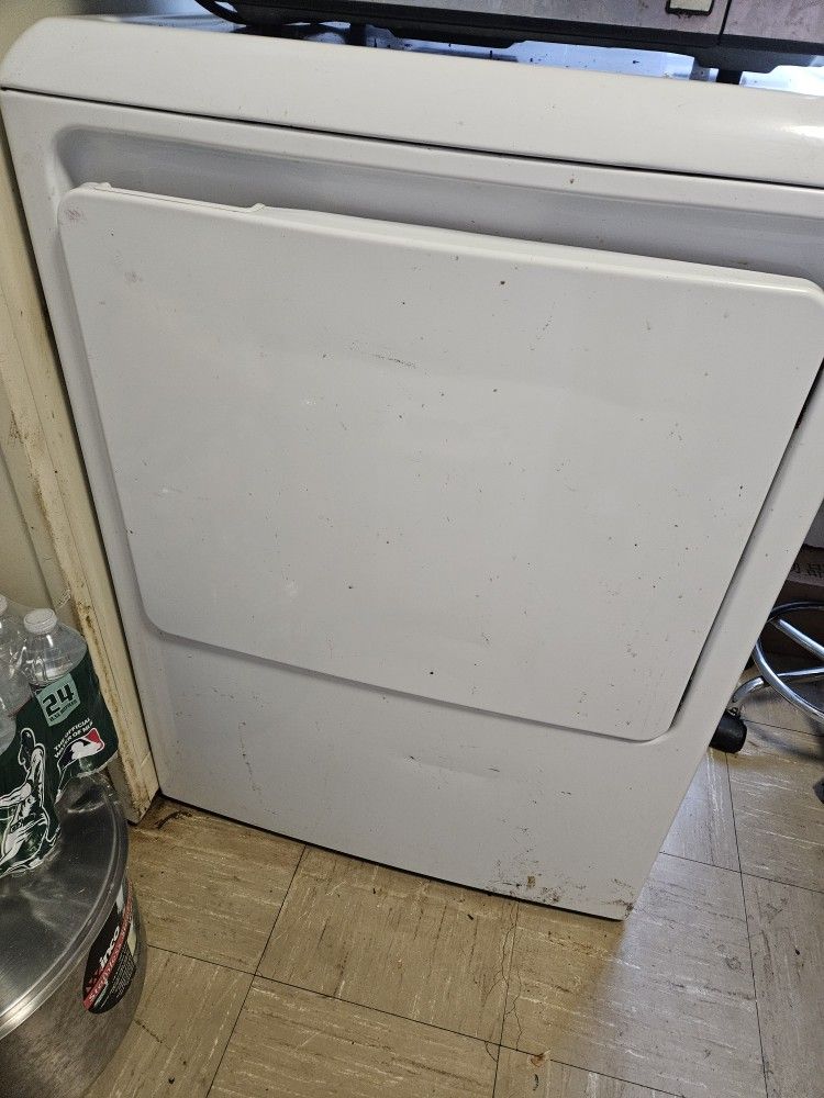 Laundry Machine and Dryer