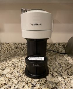 NESPRESSO COFFEE MAKER