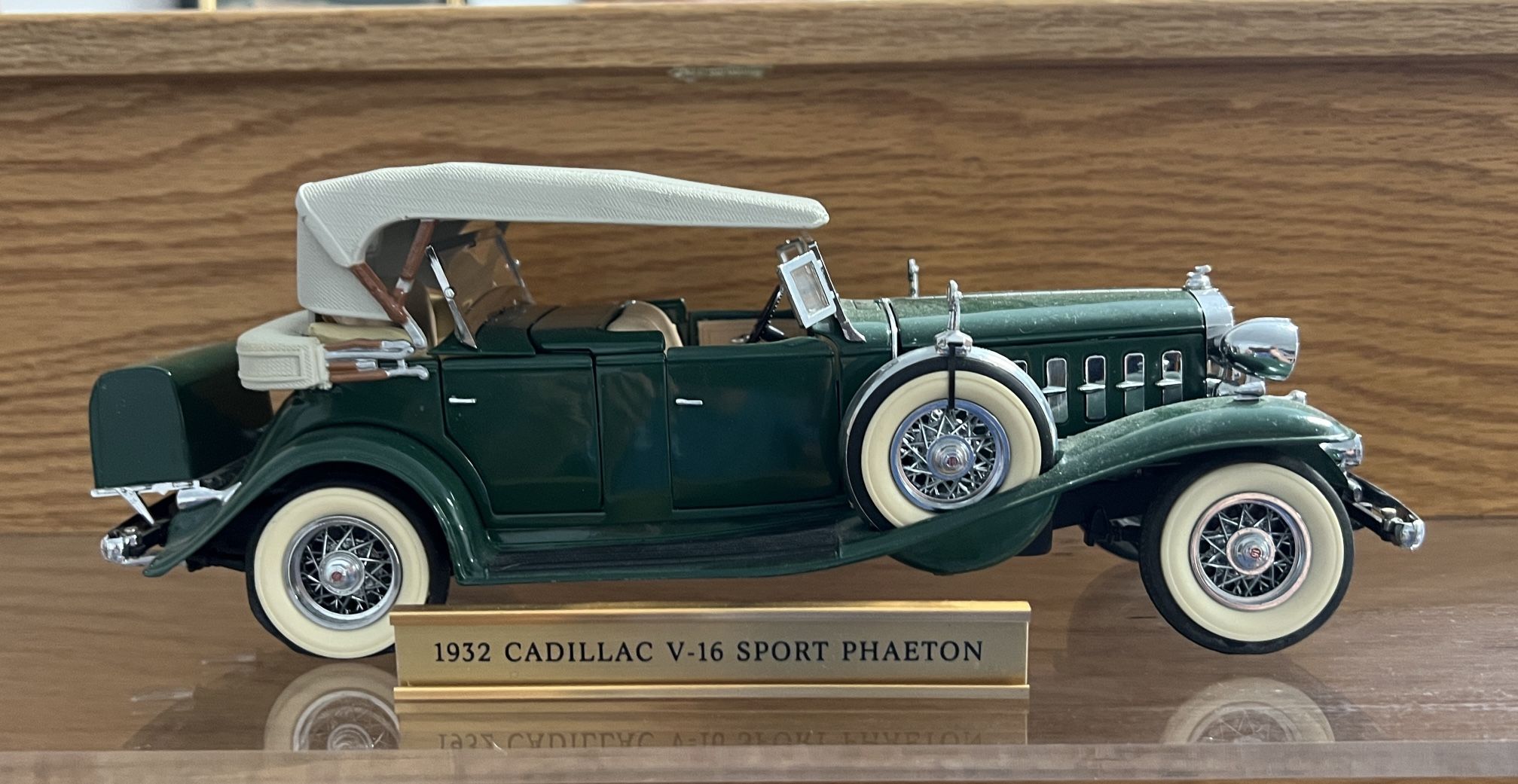 Antique Cars With Solid Oak Display Case From The Danbury Mint