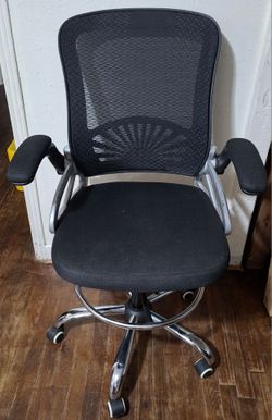 Ergonomic mid-back mesh drafting chair / standing desk stool