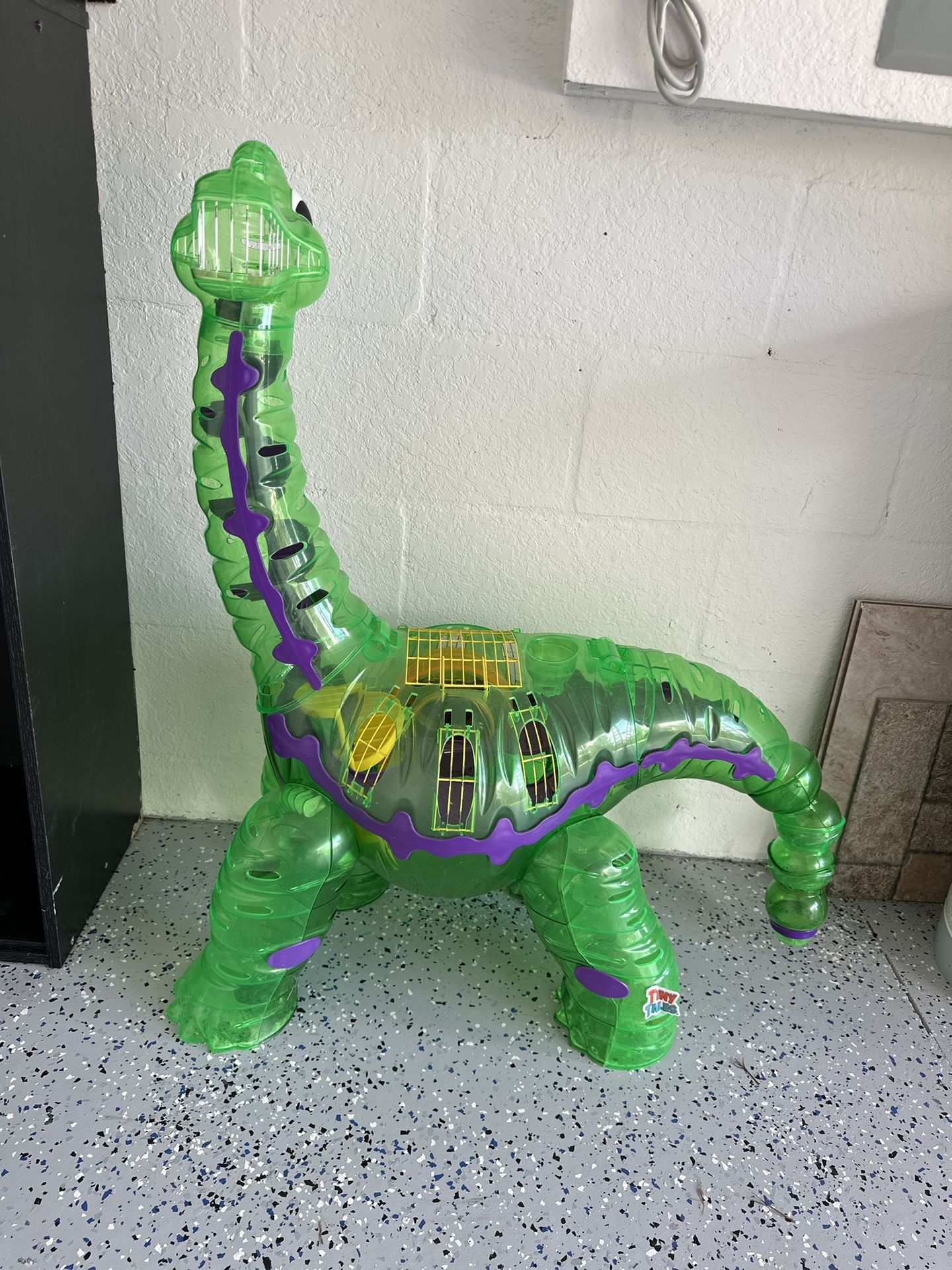 🦖 Dinosaur-Shaped Hamster Cage! 🐹✨