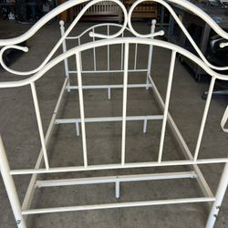 Twin bed