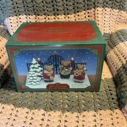 New In Box Singing Bears   Please Check My Other Listing 