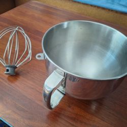 KitchenAid 5.5 Quart Bowl + Wisk