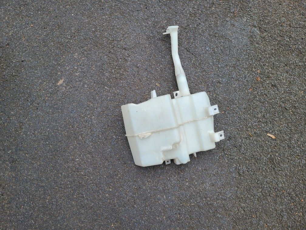 2010-2015 Infiniti G37 Q40 Q60 SLIM Windshield Washer Bottle Tank