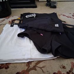 Ladies Med Or Large Fleece Shorts. New $5 Each