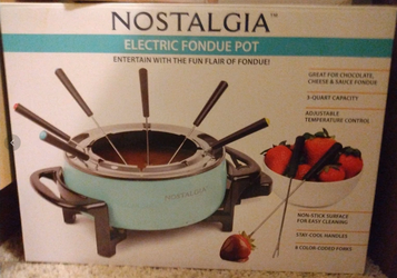 Nostalgia electric fondue pot