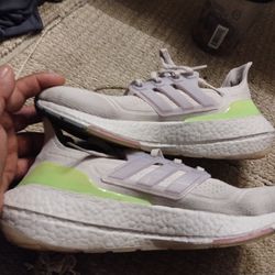 Adidas Ecoboost Tennis Shoes 10 Mens Nice Condition Fast Sale