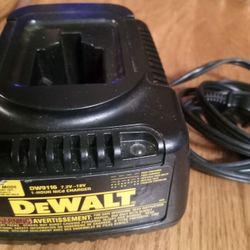 DEWALT DW9116 1-HOUR NiCd BATTERY CHARGER! 7.2v-18v