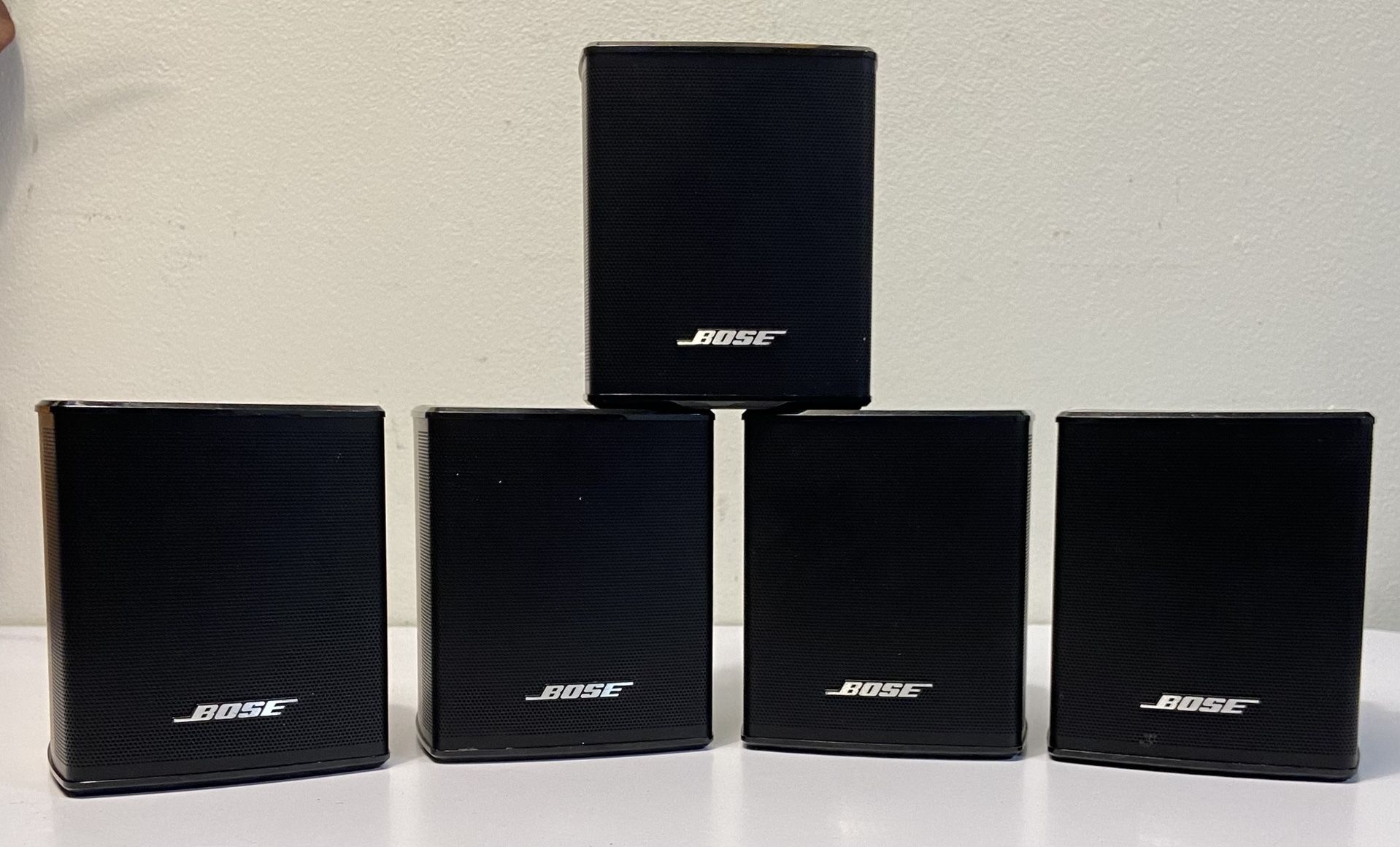 Lot Of 5 Bose Virtually Invisible 300 Cube Surround Speakers w/ Cables (#955)