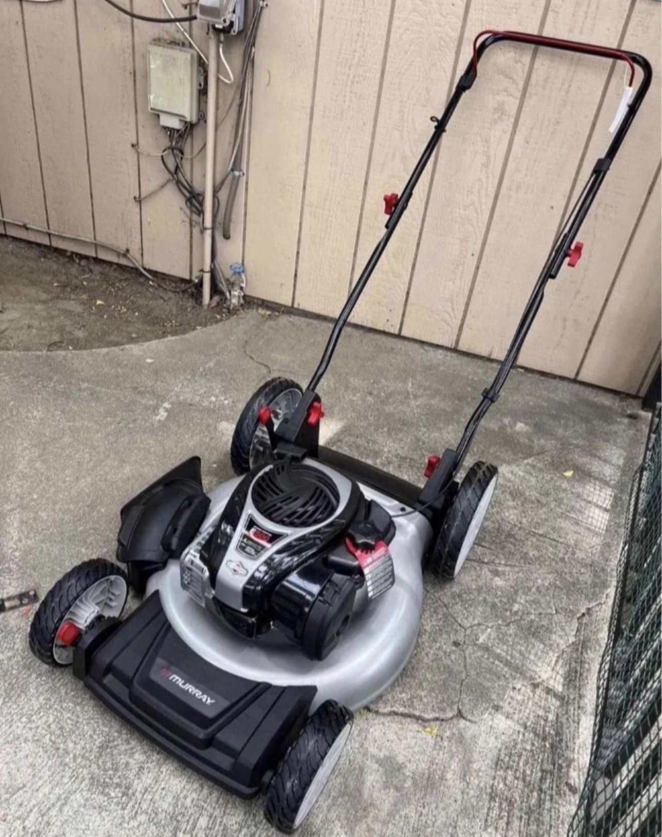 Murray 21 in. 140 cc Briggs and Stratton Walk Behind Gas Push Lawn Mower with Height Adjustment and Prime 'N Pull Start