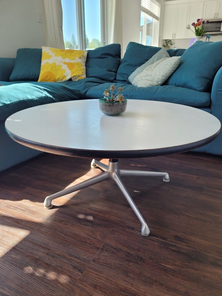 FREE Coffee Table