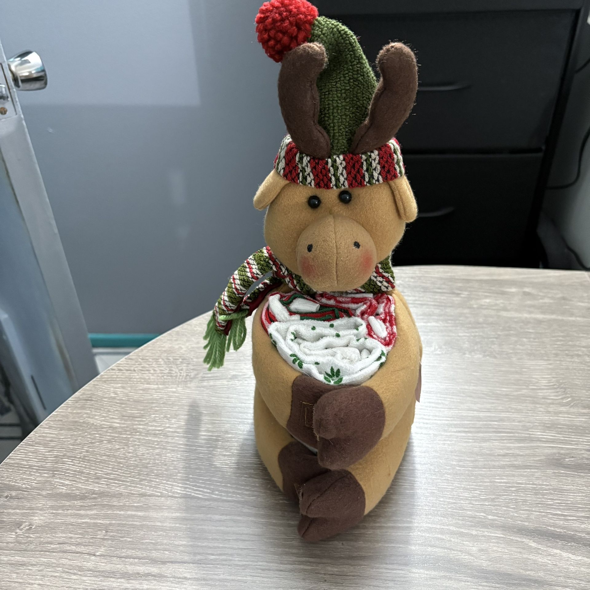 Unbranded Plush Christmas Reindeer Hand Towel Holder With 3 Towels.