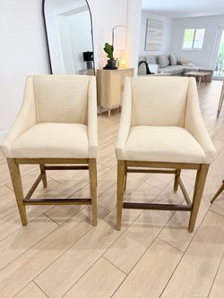 Counter height barstools/ Sillas para bar isla